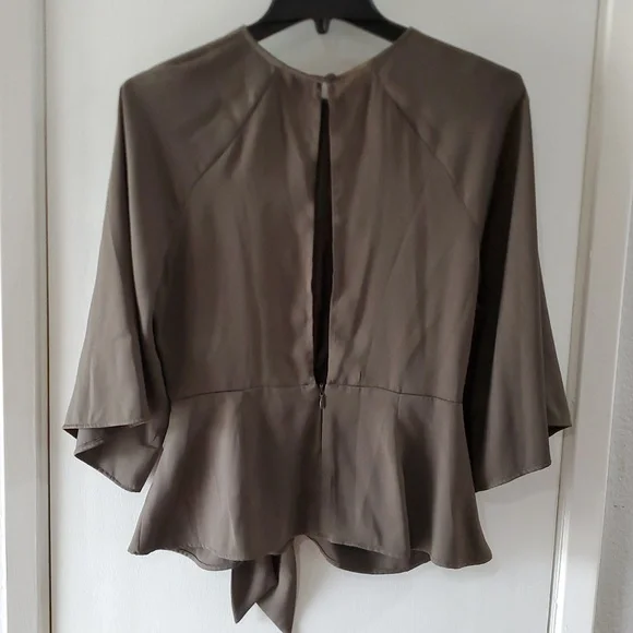 Topshop 8 olive blouse peek-a-boo bust and back bell sleeves zip button closure - Picture 4 of 8